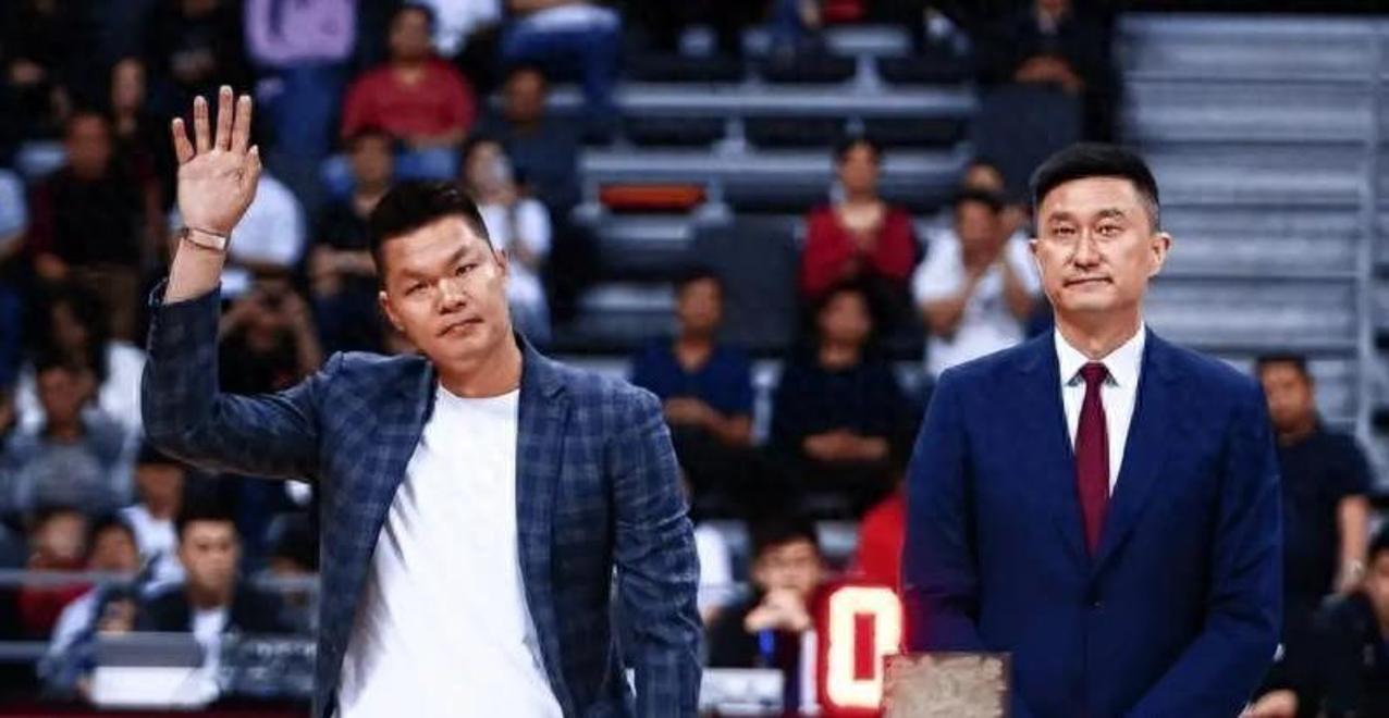关于骑士队球迷欢庆胜利，球队士气高昂备战下一轮比赛的信息